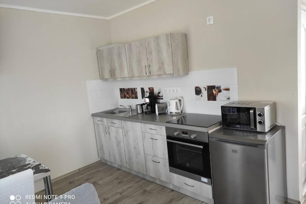 Sueni Apartman Ordacsehi Buitenkant foto