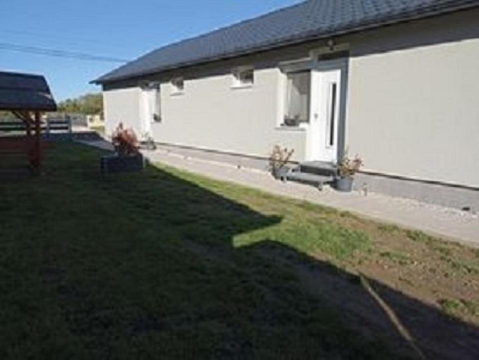 Sueni Apartman Ordacsehi Buitenkant foto