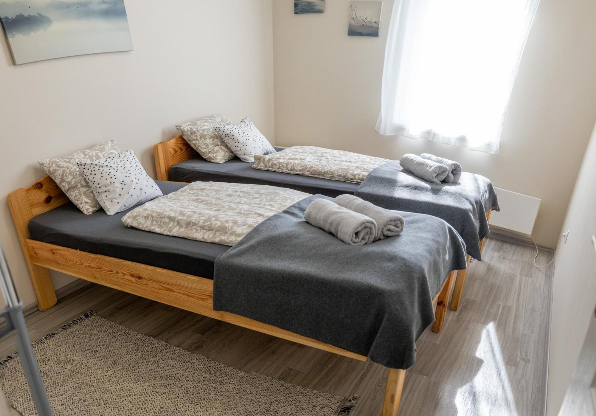 Sueni Apartman Ordacsehi Buitenkant foto